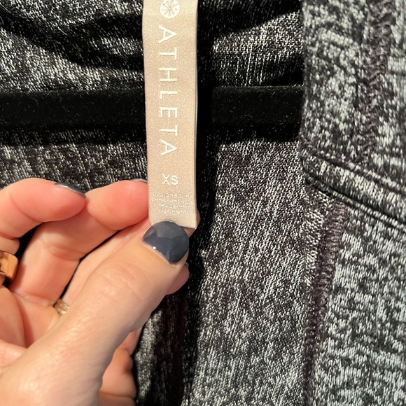 Athleta - Picture 2 of 4